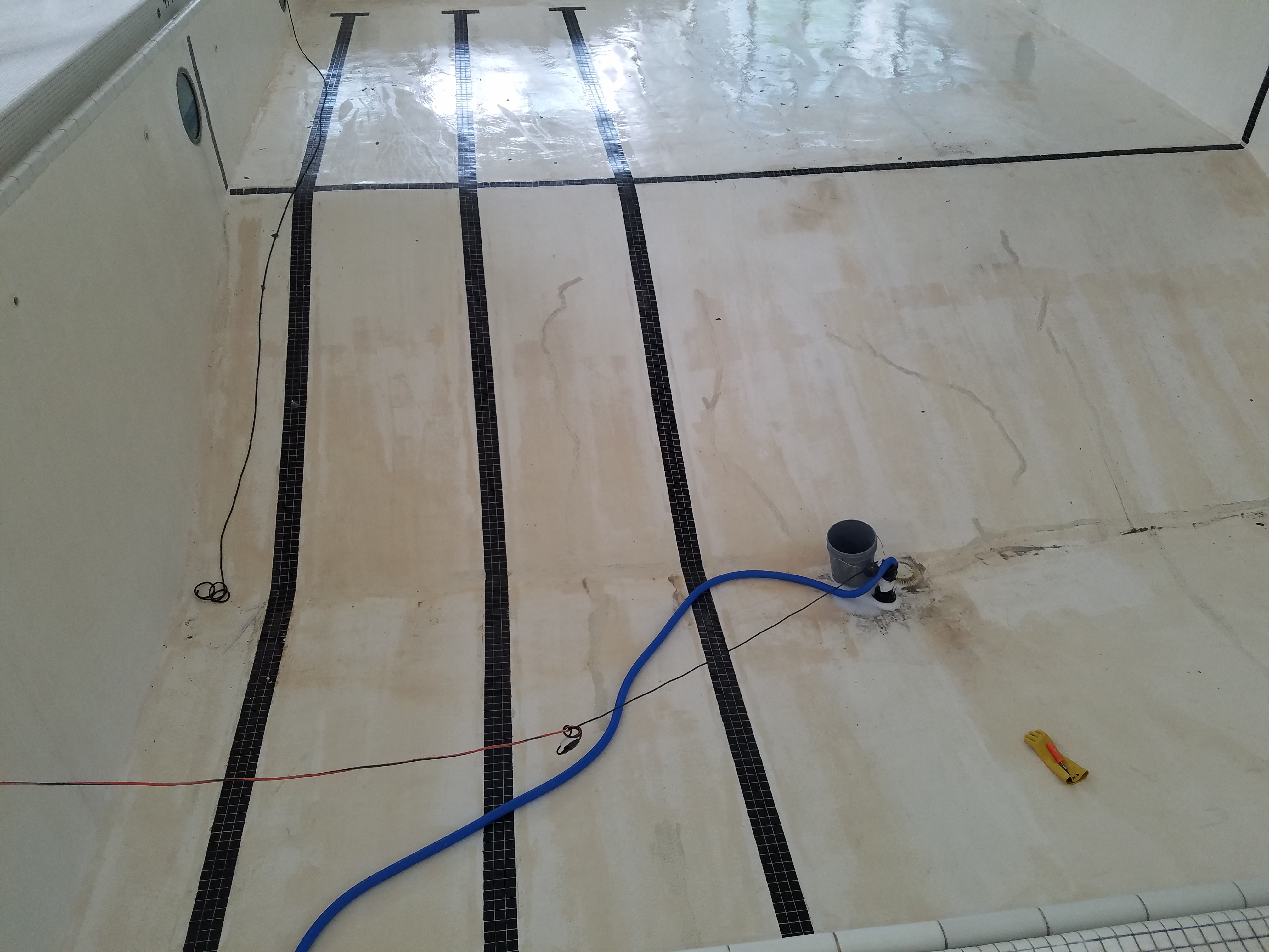 Ultra Poly One Coat - Hybrid Epoxy Paint, for pools and spas. BEFORE